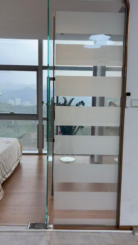 Bedroom and bathroom, smart screen window Video 5